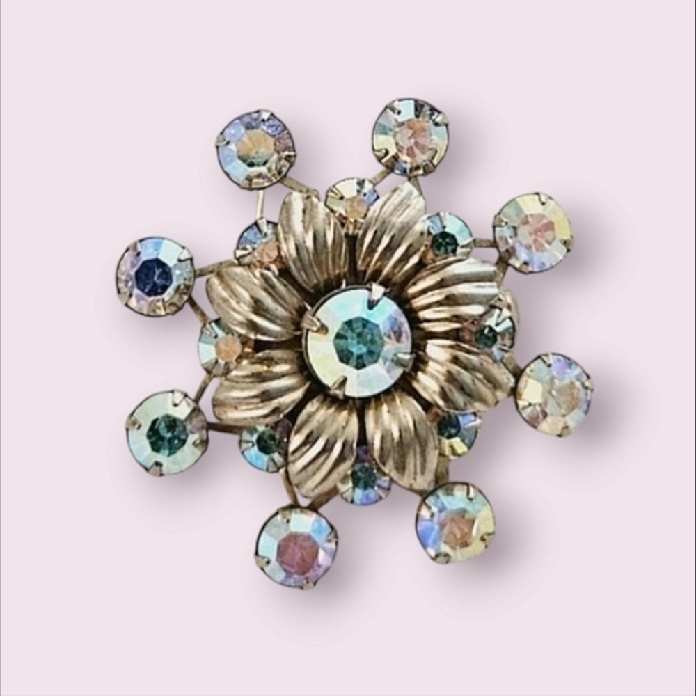 Vintage Rhinestone Gold Brooch